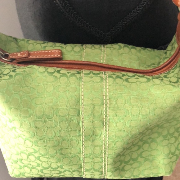 Coach lime green pouchette bag canvas CC signature print leather brown strap - Picture 2 of 6